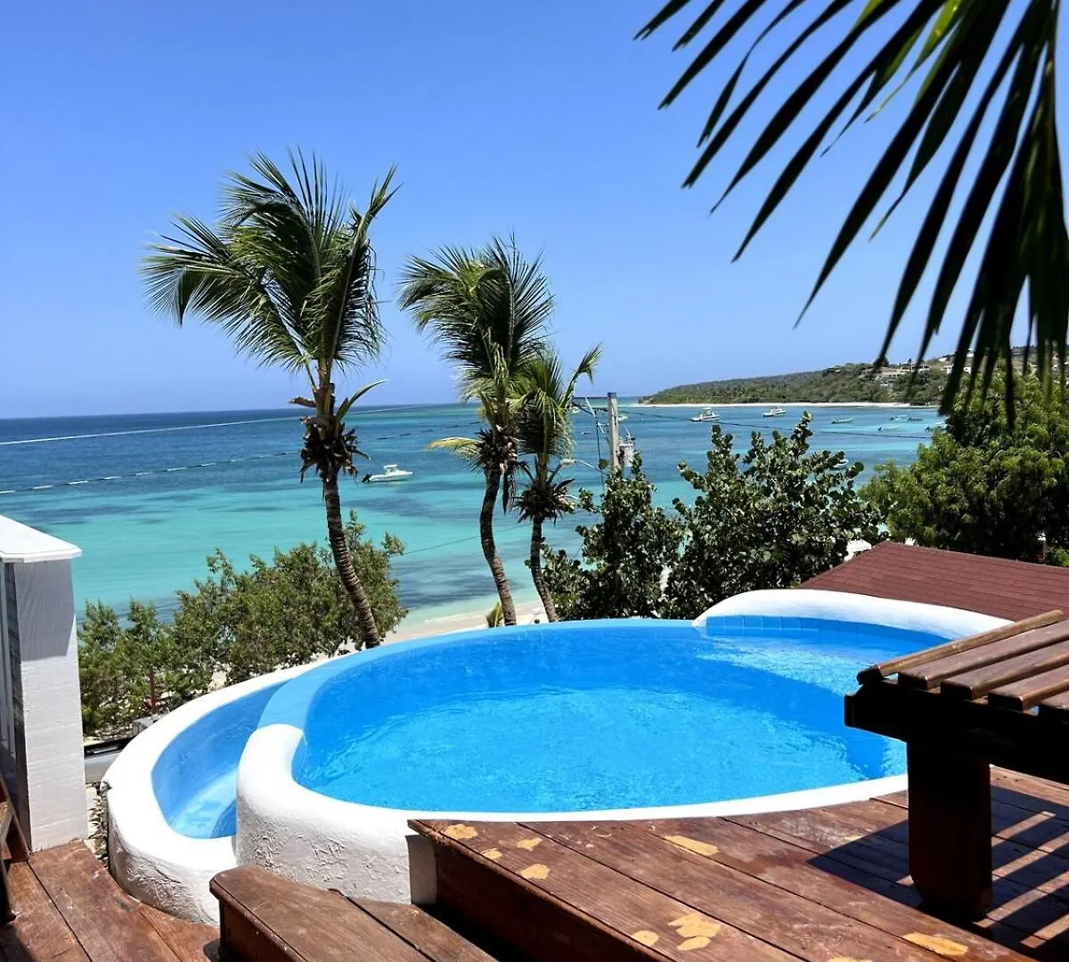 Front Beach Punta Rucia Villa